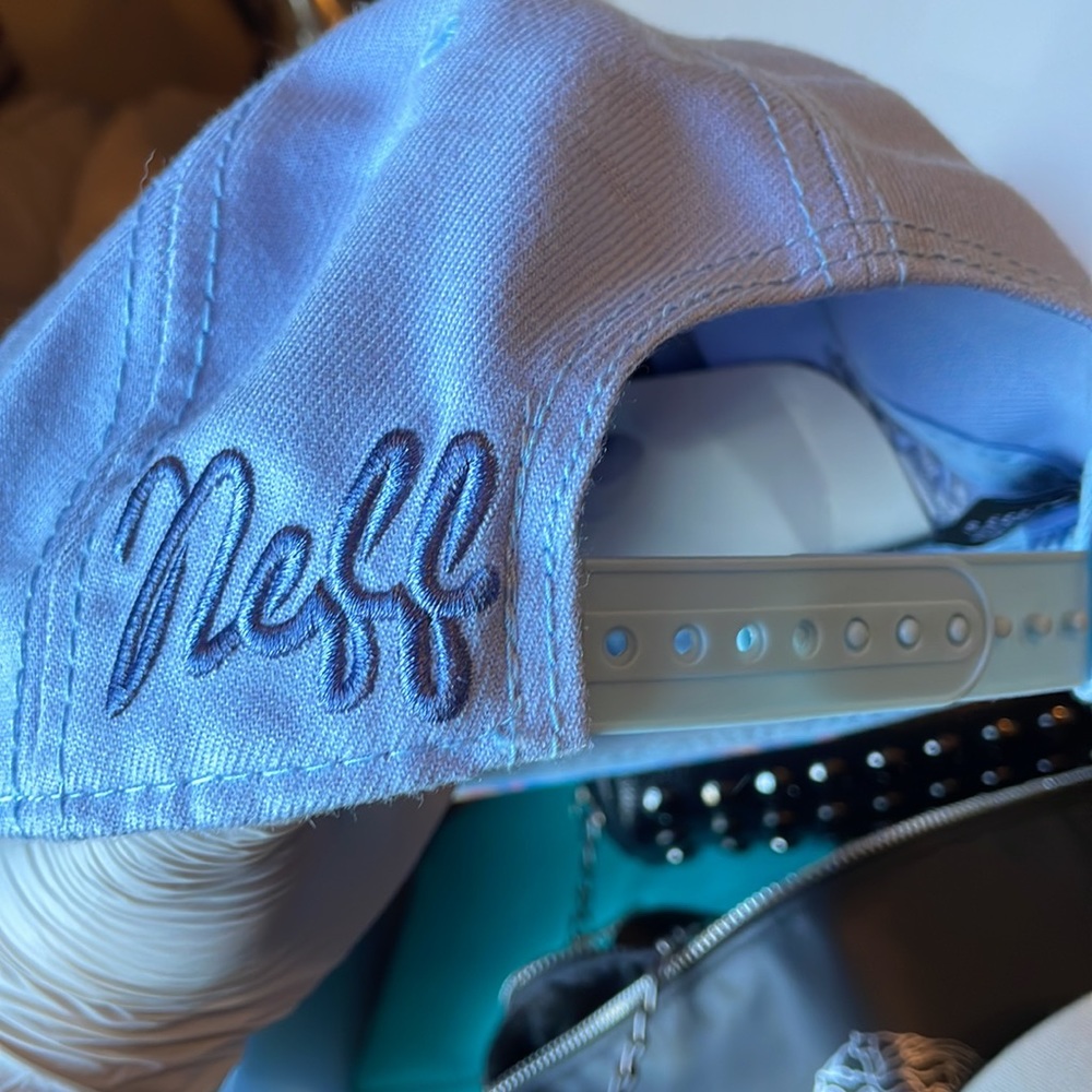 Neff snapback hat - Picture 3 of 4